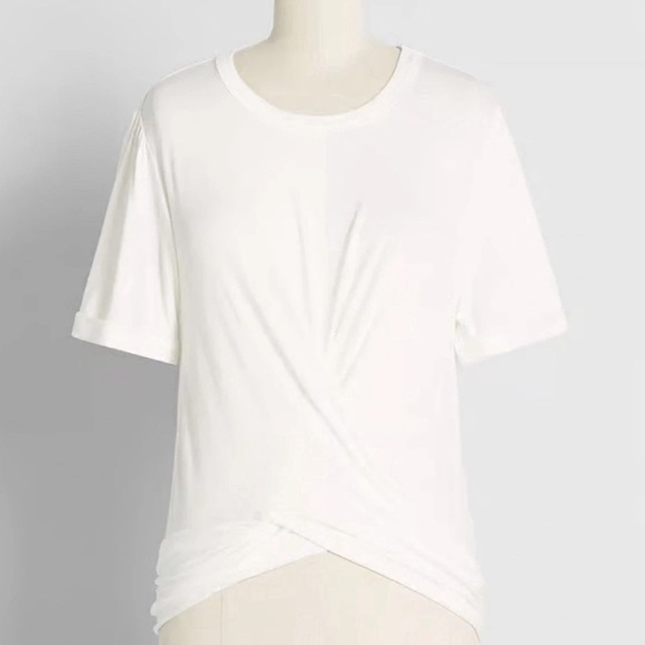 New ModCloth A Twist of Fun Knit Top Ivory Shirt - Picture 1 of 7